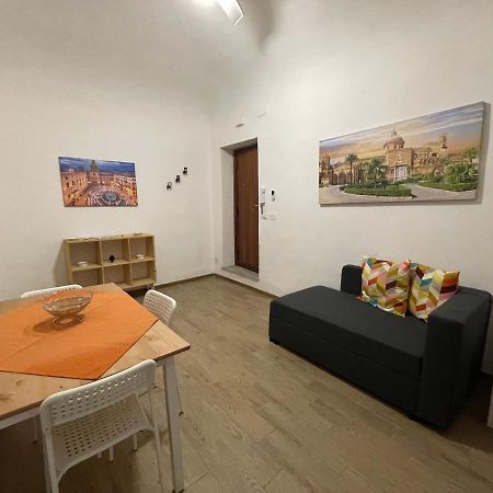 Le Colonne Del Massimo Apartment Palermo Buitenkant foto